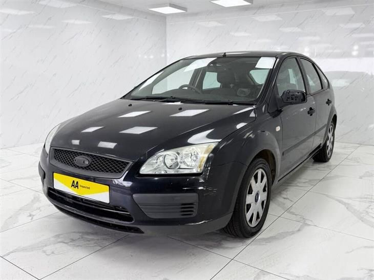 Ford Focus 1.8 TDCi LX Hatchback 5dr Diesel Manual (143 g/km, 113 bhp) - Image 4