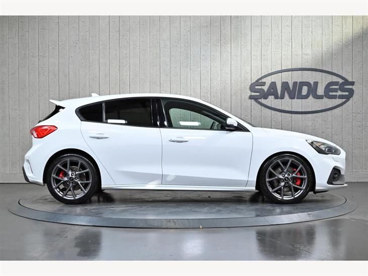 Ford Focus ST Ford Focus 2.0 EcoBlue ST Euro 6 (s/s) 5dr — миниатюра 3