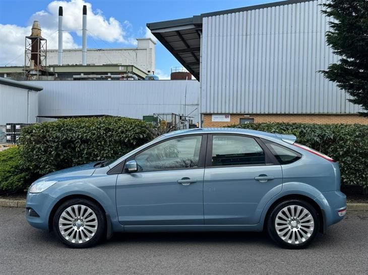 Ford Focus 2.0 TDCi Titanium 5dr - Image 4