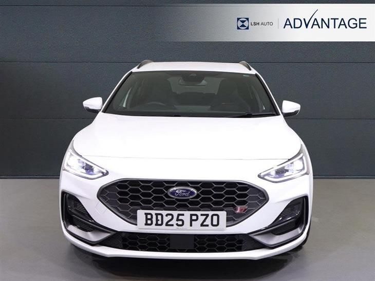 Ford Focus ST Ford Focus 2.3 EcoBoost ST 5dr Auto — миниатюра 4