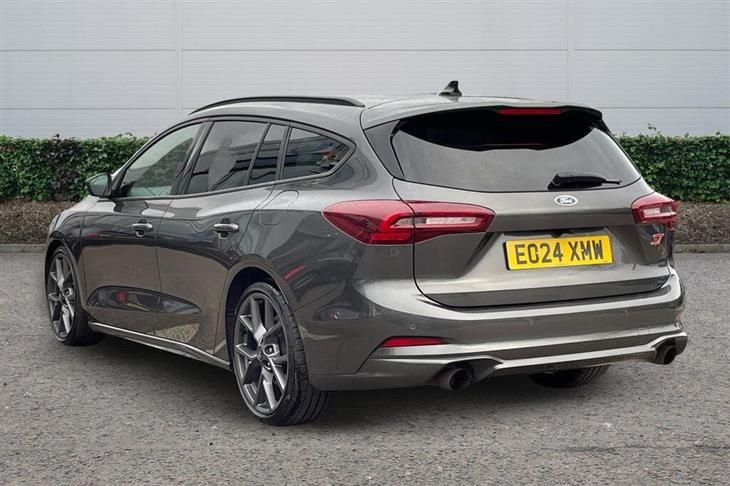 Ford Focus ST Ford Focus 2.3 EcoBoost ST 5dr Auto — миниатюра 2