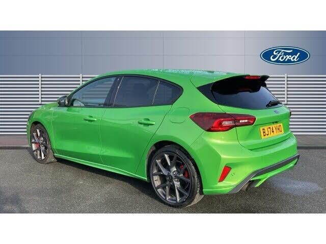 Ford Focus ST Ford Focus 2.3 EcoBoost ST 5dr Petrol Hatchback — миниатюра 2