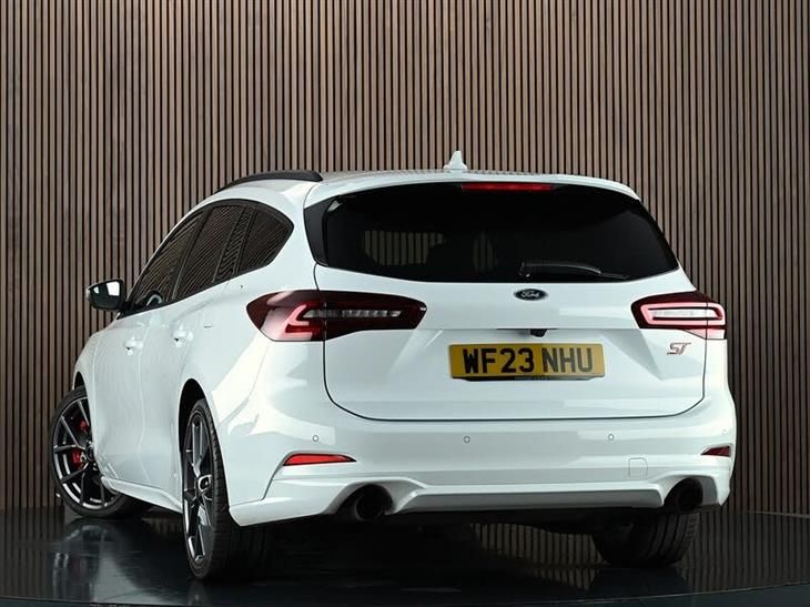 Ford Focus ST Ford Focus 2.3T EcoBoost ST Estate 5dr Petrol Auto Euro 6 (s/s) (280 ps) — миниатюра 2