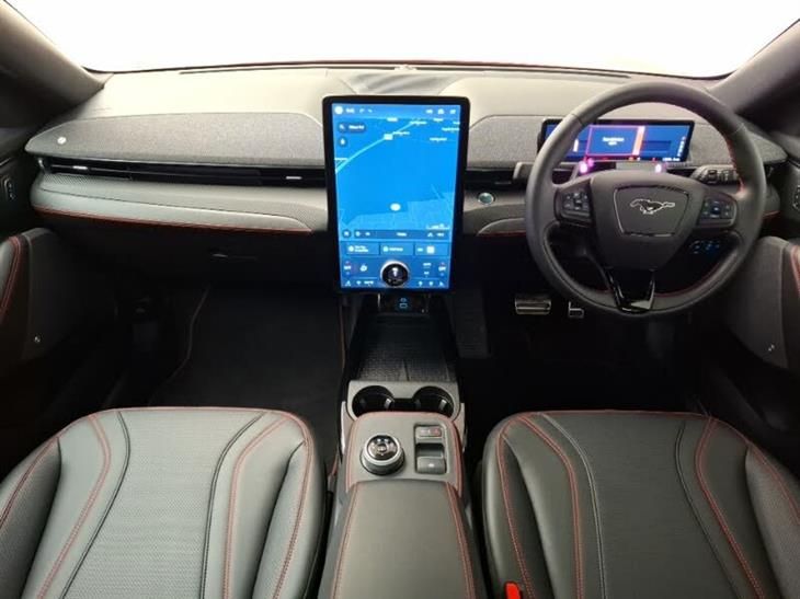 Ford Mustang Mach-E Ford Mustang Mach-E 216kW Premium 91kWh RWD 5dr Auto — миниатюра 3