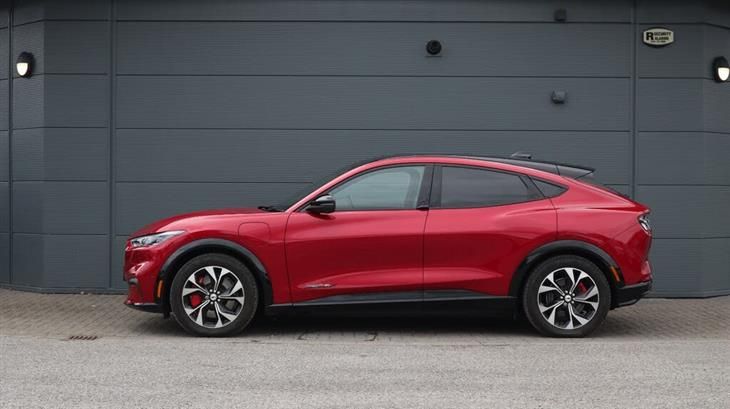 Ford Mustang Mach-E Ford Mustang Mach-E 258kW Premium 91kWh AWD 5dr Auto — миниатюра 4