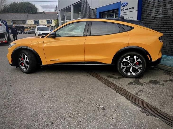 Ford Mustang Mach-E Ford Mustang Mach-E AWD Extended Range — миниатюра 3