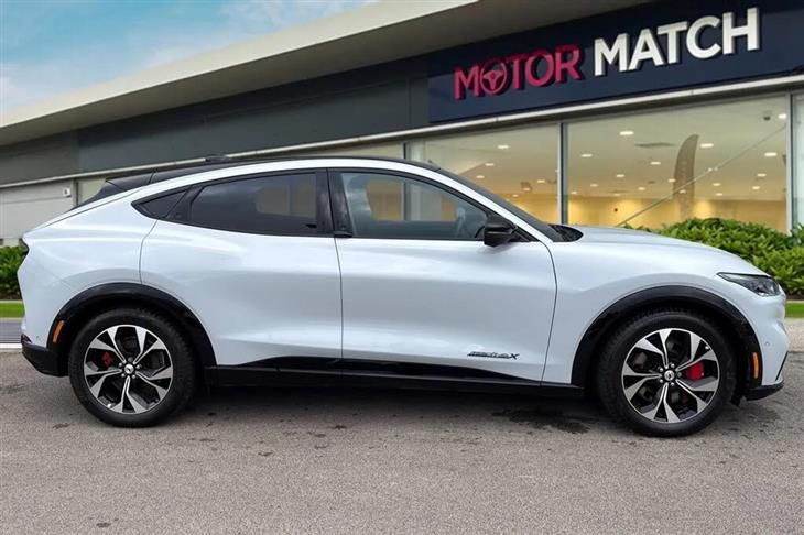 Ford Mustang Mach-E Ford Mustang Mach-E Extended Range 91kWh Premium AWD 5dr — миниатюра 3