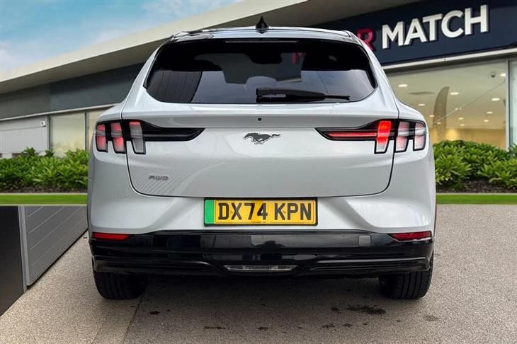 Ford Mustang Mach-E Ford Mustang Mach-E Extended Range 91kWh Premium AWD 5dr — миниатюра 4