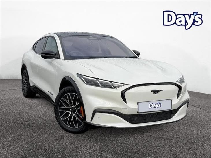 Ford Mustang Mach-E Ford Mustang Mach-E Extended Range 91kWh Premium SUV 5dr Electric 294PS Auto Ex Demo, Adaptive cruise control, reverse camera, h — миниатюра 1