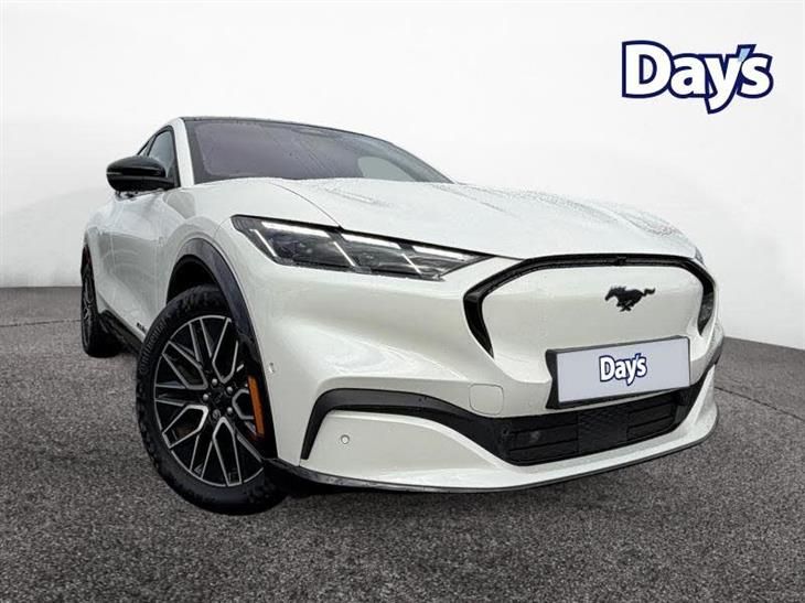 Ford Mustang Mach-E Ford Mustang Mach-E Extended Range 91kWh Premium SUV 5dr Electric 294PS Auto Ex Demo, Adaptive cruise control, reverse camera, h — миниатюра 2