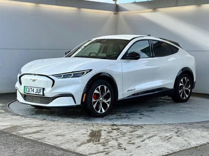 Ford Mustang Mach-E Ford Mustang Mach-E Extended Range 91kWh Premium SUV 5dr Electric Automatic (294 ps), Ex Demo, Full Dealer History, Rev Camera, — миниатюра 4