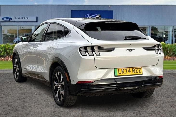Ford Mustang Mach-E Ford Mustang Mach-E Extended Range 91kWh Premium SUV 5dr Electric Automatic (294 ps) — миниатюра 2