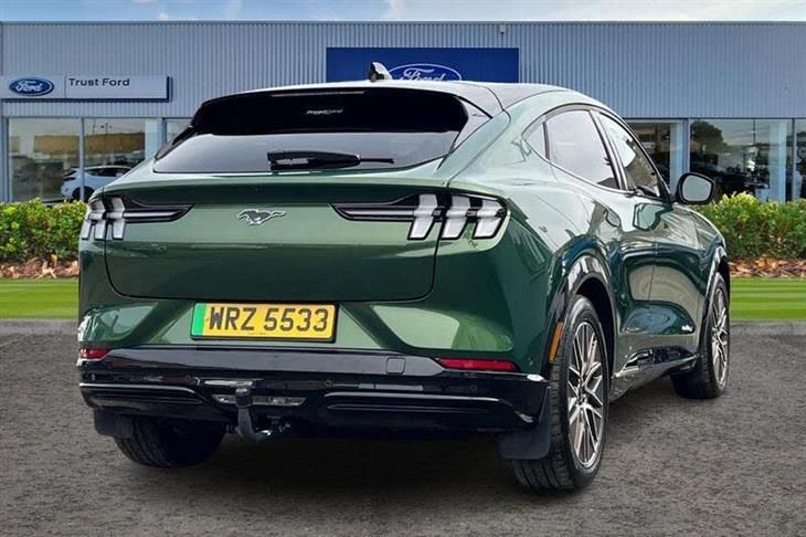 Ford Mustang Mach-E Ford Mustang Mach-E Extended Range 91kWh Premium SUV 5dr Electric Automatic AWD (370 ps) — миниатюра 4
