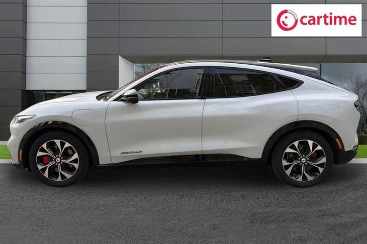 Ford Mustang Mach-E Ford Mustang Mach-E Extended Range 91kWh SUV 5dr Electric Automatic AWD (351 ps) Full Panorama Roof, 360 Degree Camera, Front / — миниатюра 3