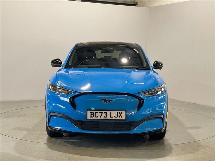 Ford Mustang Mach-E Ford Mustang Mach-E Extended Range 91kWh SUV 5dr Electric Automatic AWD (351 ps) — миниатюра 3