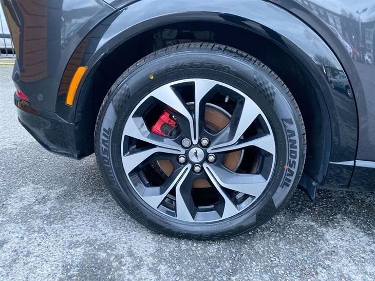 Ford Mustang Mach-E Ford Mustang Mach-E Extended Range 91kWh SUV 5dr Electric Automatic AWD (351 ps) — миниатюра 3