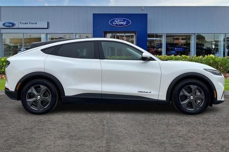 Ford Mustang Mach-E Ford Mustang Mach-E Extended Range 91kWh SUV 5dr Electric Automatic (294 ps) — миниатюра 3