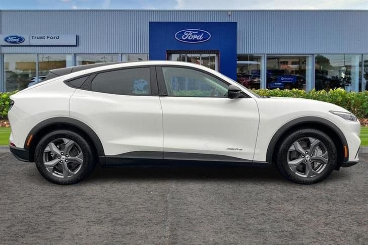 Ford Mustang Mach-E Ford Mustang Mach-E Mustang Mach-E — миниатюра 3