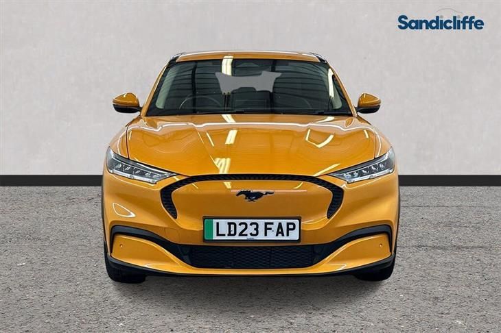 Ford Mustang Mach-E Ford Mustang Mach-E Mustang Mach-E Premium 5 Door 88kWh Extended Range RWD 1 Speed Automatic — миниатюра 2