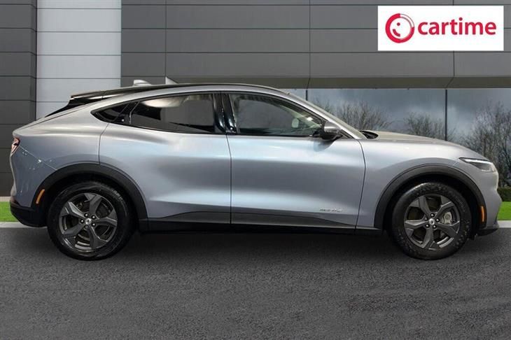 Ford Mustang Mach-E Ford Mustang Mach-E Standard Range 70kWh SUV 5dr Electric Automatic (269 ps) Rear View Camera, Front / Rear Parking Sensors, He — миниатюра 2