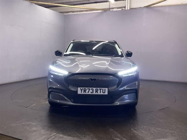 Ford Mustang Mach-E Ford Mustang Mach-E Standard Range 70kWh SUV 5dr Electric Automatic (269 ps) — миниатюра 3