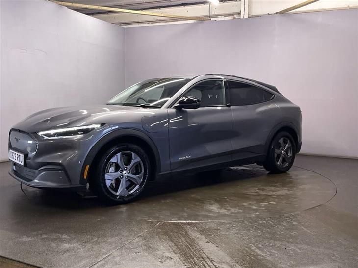 Ford Mustang Mach-E Ford Mustang Mach-E Standard Range 70kWh SUV 5dr Electric Automatic (269 ps) — миниатюра 4