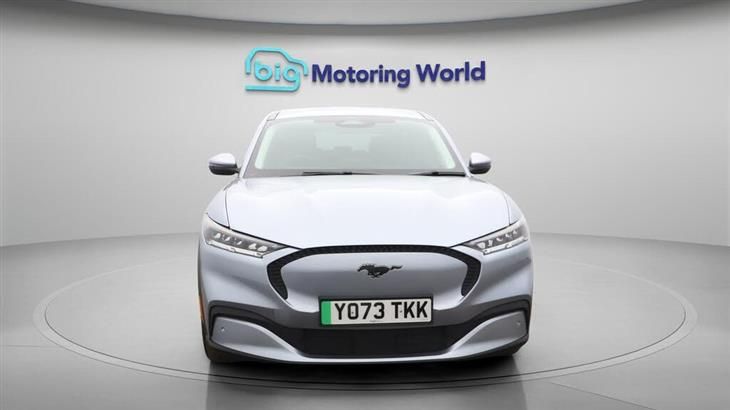 Ford Mustang Mach-E Ford Mustang Mach-E Standard Range 70kWh SUV 5dr Electric Automatic (269 ps) — миниатюра 3
