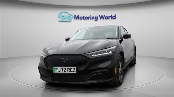 Ford Mustang Mach-E Ford Mustang Mach-E Standard Range 70kWh SUV 5dr Electric Automatic (269 ps) — миниатюра 3