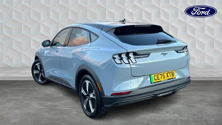 Ford Mustang Mach-E Ford Mustang Mach-E Standard Range 72kWh Select 5-door — миниатюра 3