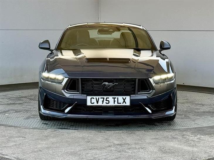 Ford Mustang Ford Mustang 5.0 V8 Dark Horse Coupe 2dr Petrol SelShift Euro 6 (453 ps), EX Demo, Heated Seats And Steering Wheel, Rev Camera, — миниатюра 3