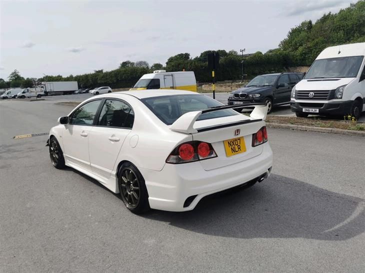 Used White Honda Civic Type R cars for sale - PistonHeads UK