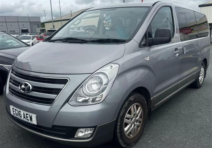 Hyundai i800