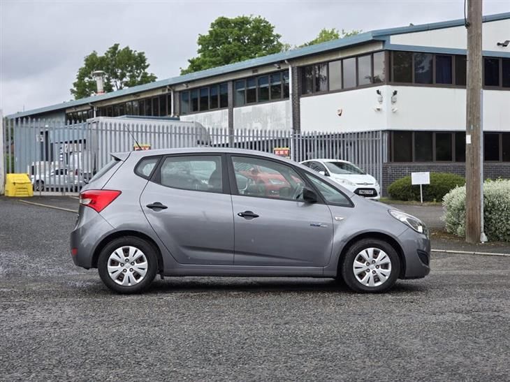 Hyundai ix20 1.4 CRDi Classic Hatchback 5dr Diesel Manual Euro 5 (s/s) (89 bhp)