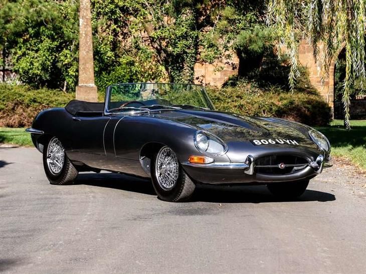 Jaguar E TYPE