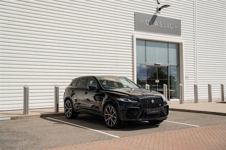 Jaguar F-Pace SVR Jaguar F-PACE 5.0 P550 V8 SVR SUV 5dr Petrol Quickshift AWD Euro 6 (s/s) (550 ps) — фото 1