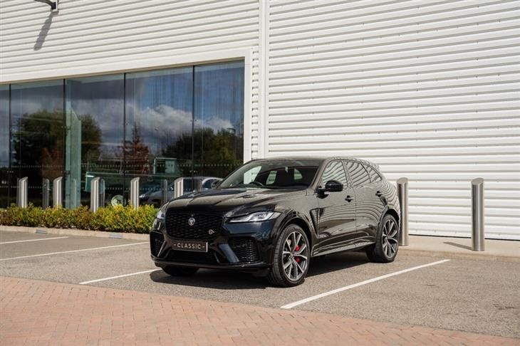 Jaguar F-Pace SVR Jaguar F-PACE 5.0 P550 V8 SVR SUV 5dr Petrol Quickshift AWD Euro 6 (s/s) (550 ps) — миниатюра 3