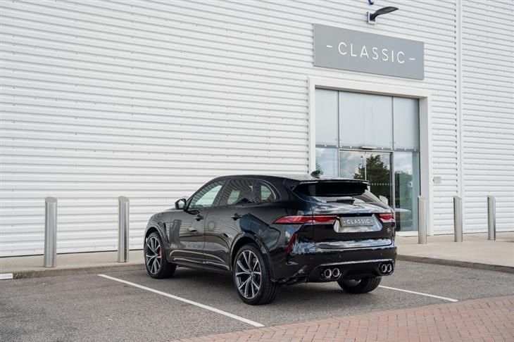 Jaguar F-Pace SVR Jaguar F-PACE 5.0 P550 V8 SVR SUV 5dr Petrol Quickshift AWD Euro 6 (s/s) (550 ps) — миниатюра 4