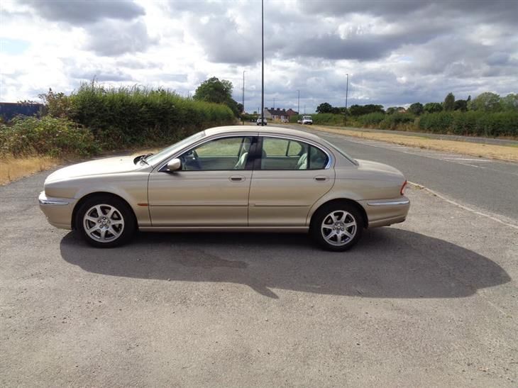 Jaguar X-Type