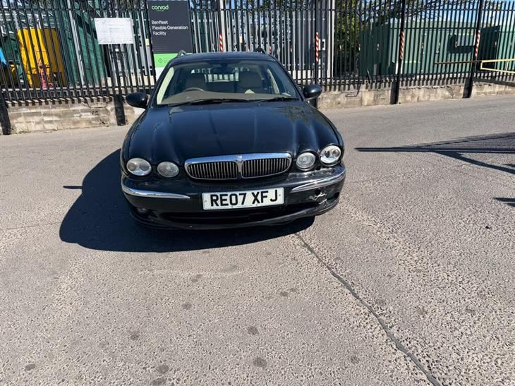 Jaguar X-Type