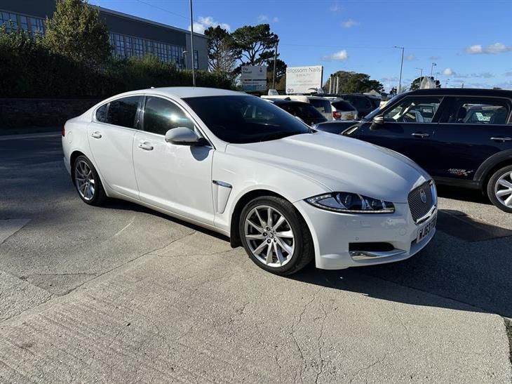 Jaguar XF
