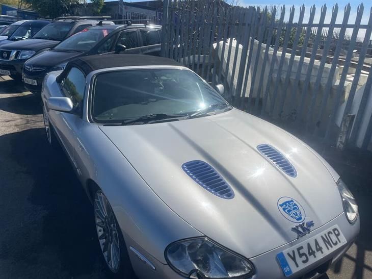 Jaguar XKR