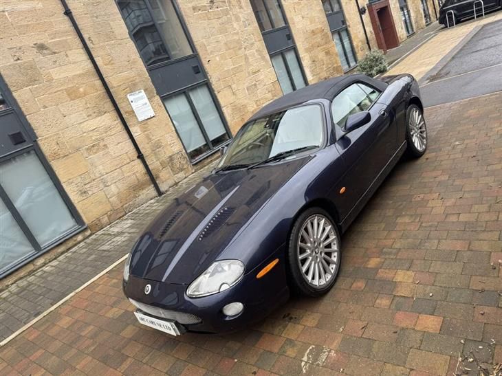 Jaguar XKR