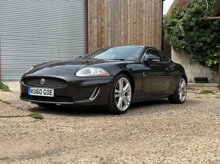 Jaguar XKR