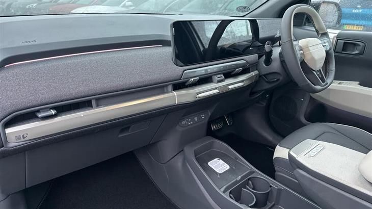 Kia EV3 Kia EV3 81.4kWh GT-Line S Auto 5dr — миниатюра 3