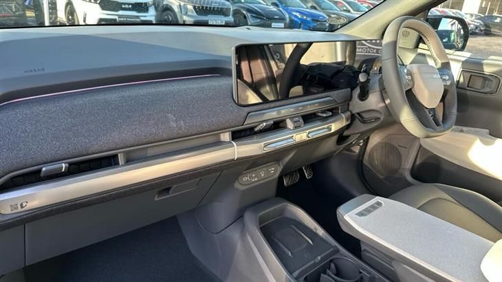 Kia EV3 Kia EV3 81.4kWh GT-Line S Auto 5dr — миниатюра 3