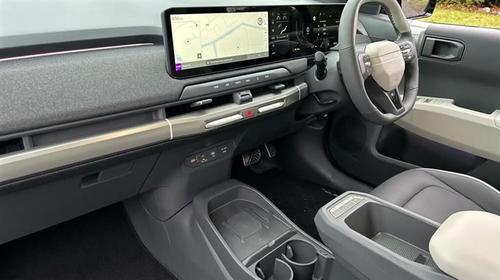 Kia EV3 Kia EV3 81.4kWh GT-Line S Auto 5dr — миниатюра 3