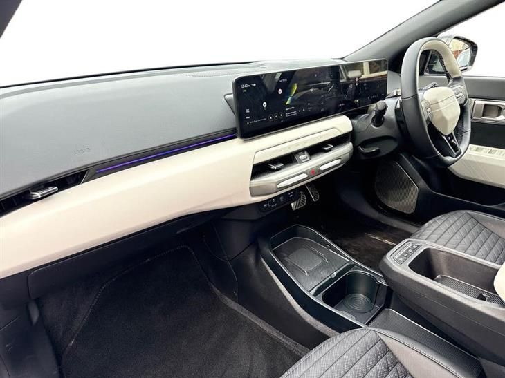 Kia EV4 Kia EV4 81.4 kWh GT-LINE S — миниатюра 2