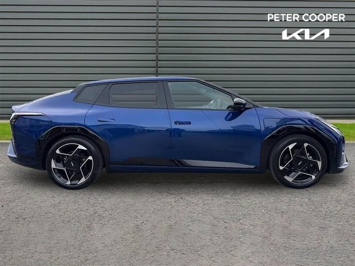 Kia EV4 Kia EV4 81.4 kWh GT-LINE S — миниатюра 4