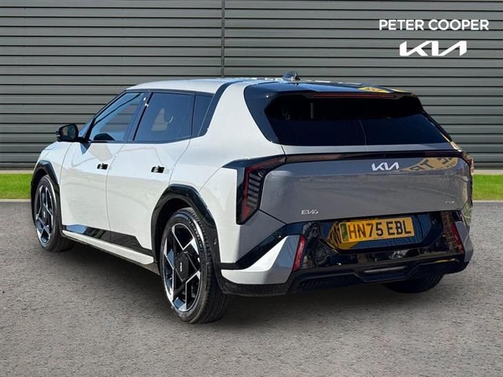 Kia EV4 Kia EV4 81.4 kWh GT-LINE S — миниатюра 3