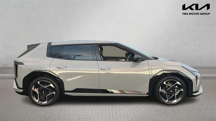 Kia EV4 Kia EV4 81.4kWh GT-Line S Auto 5dr — миниатюра 4
